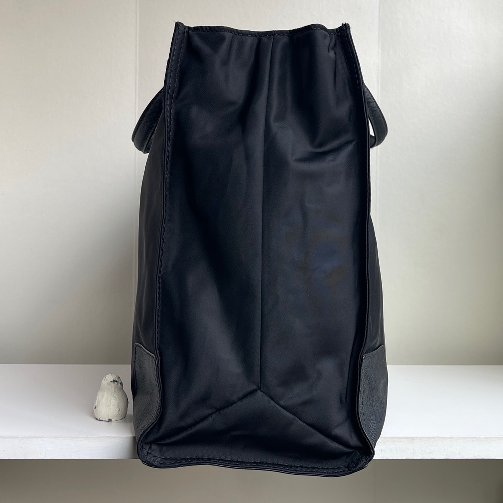 Tory Burch Ella Packable Tote - Picture 9 of 16